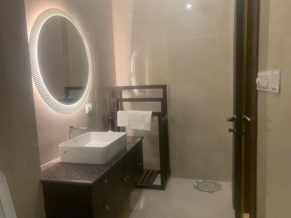Luxury Penthouse With Taj Mahal View Apartment Agra  Exterior photo